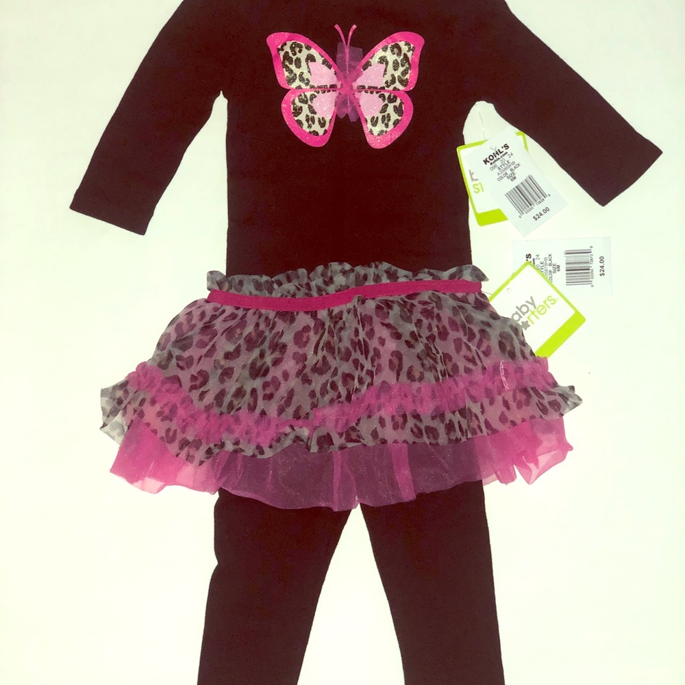 Size 6M top & bottom for girl’s